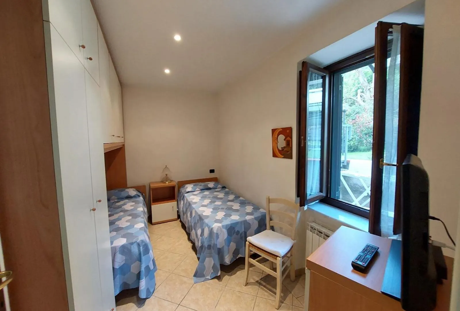 Casa Bianca Villa Pietrasanta 0*,  Italy